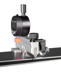 BaseEdge Pro Anrisslinie und Messpitze Nahaufnahme